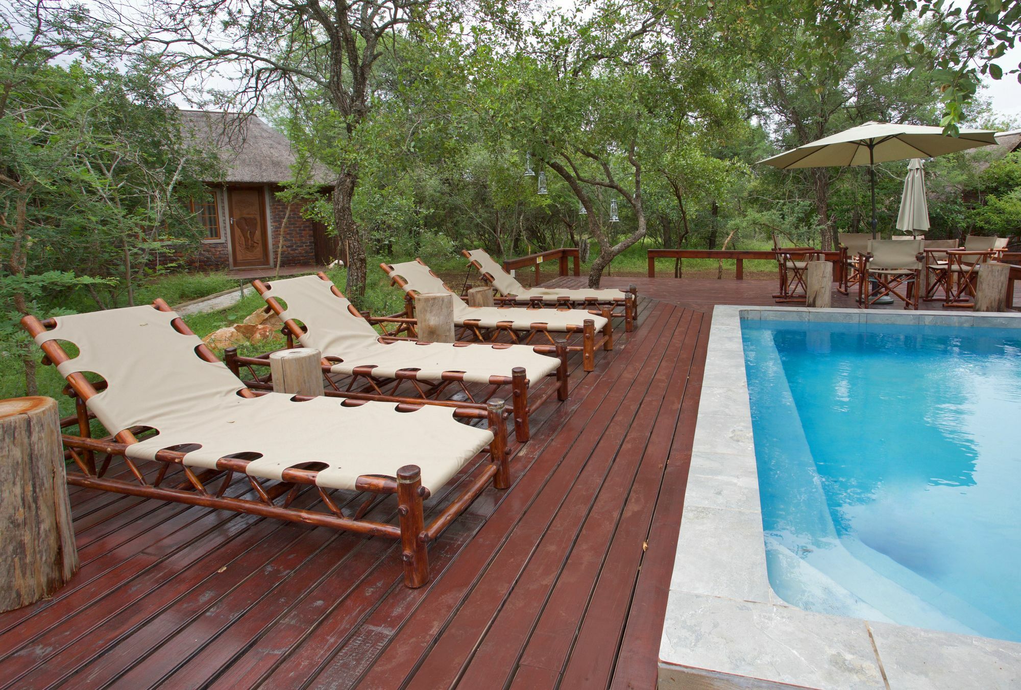 Tusk Bush Lodge Marloth Park Exterior photo